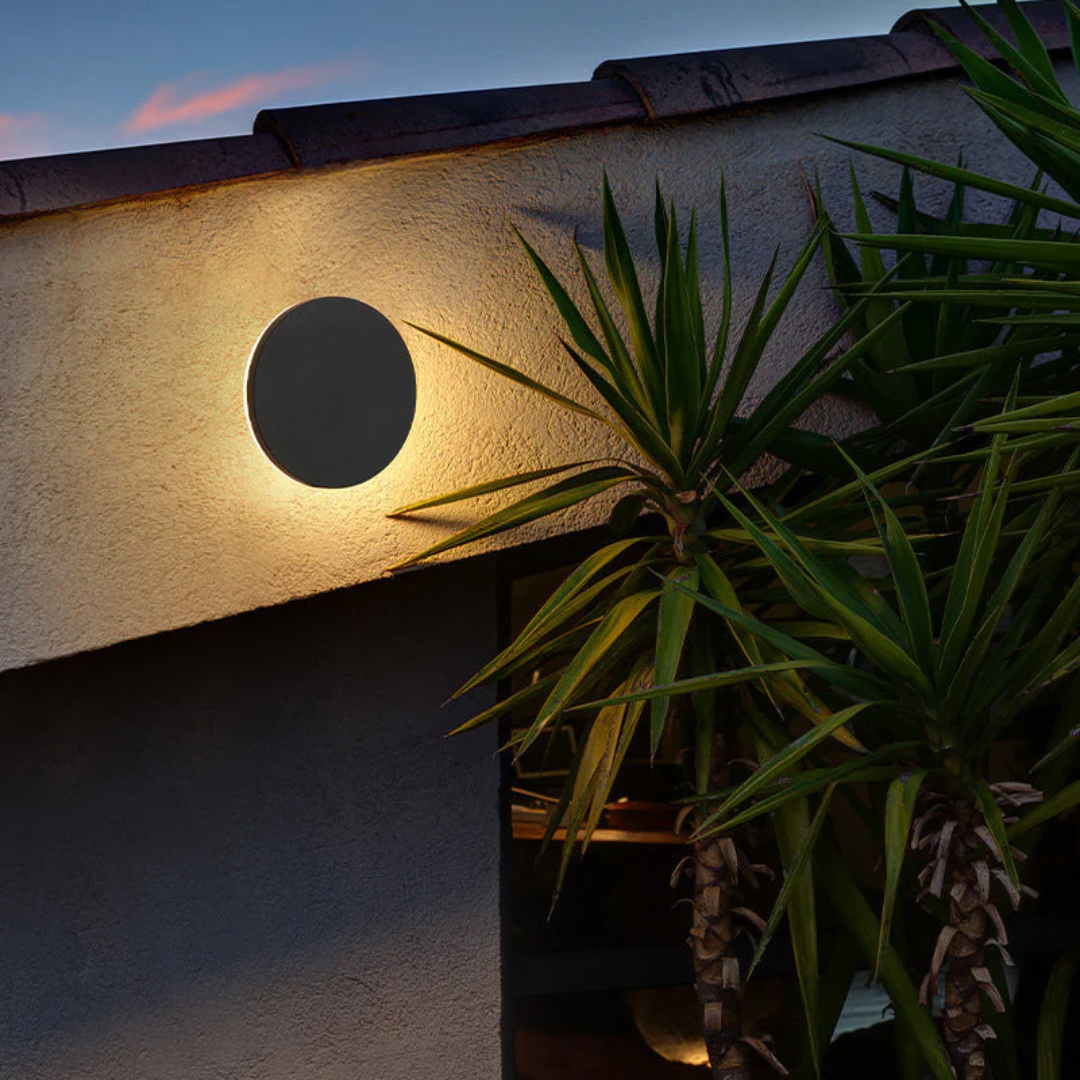ZenithGlow - Sleek LED Wall Lamp for Modern Interiors