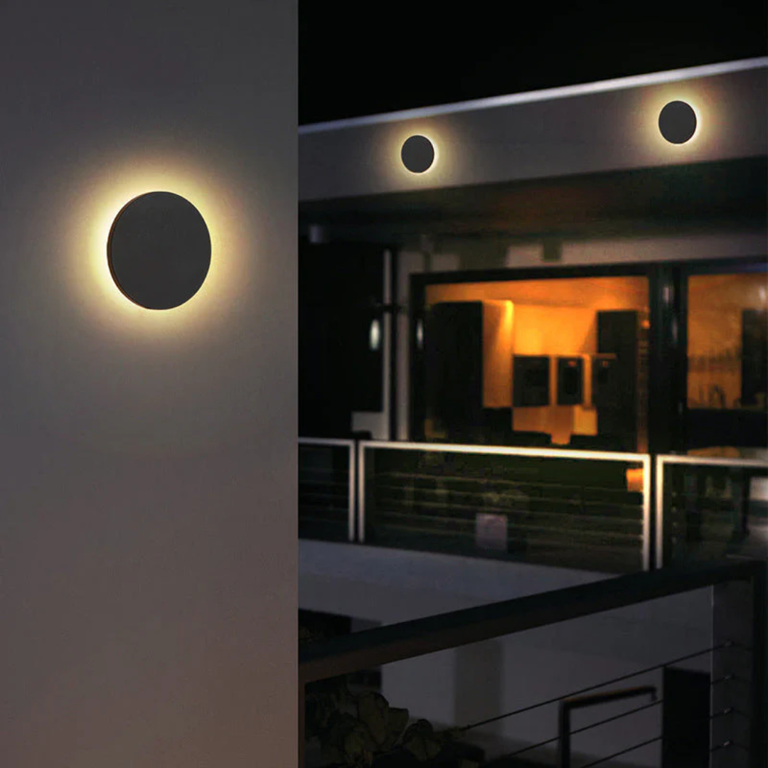 ZenithGlow - Sleek LED Wall Lamp for Modern Interiors