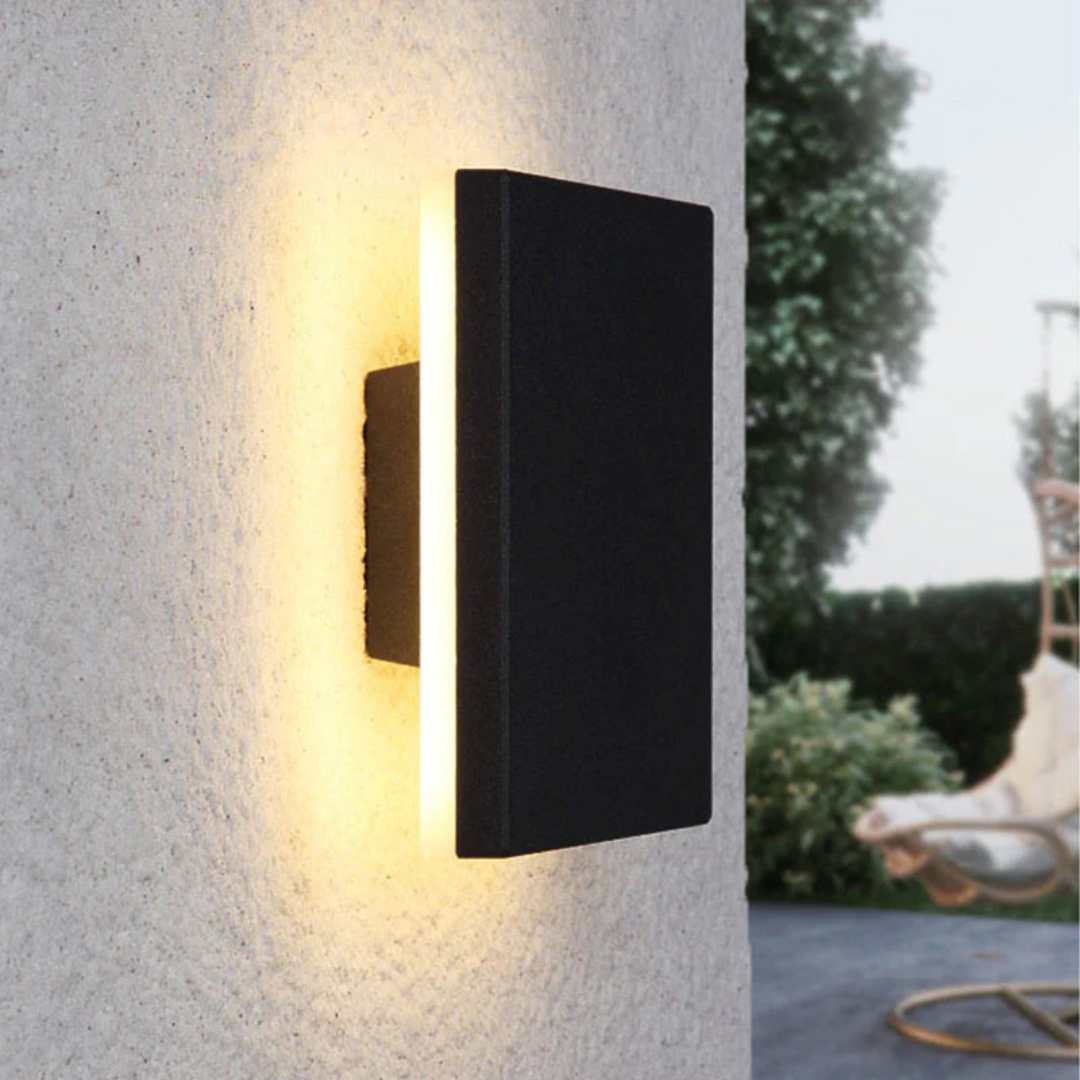 ZenithGlow - Sleek LED Wall Lamp for Modern Interiors