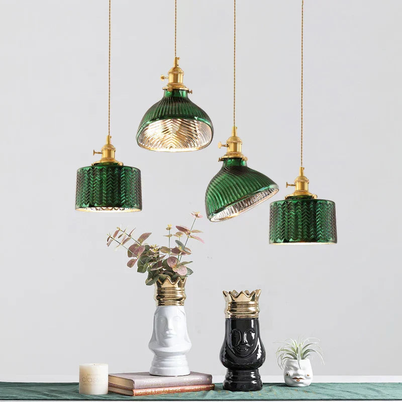 GlassGleam – Retro Glass Pendant Lamp for Atmospheric Lighting