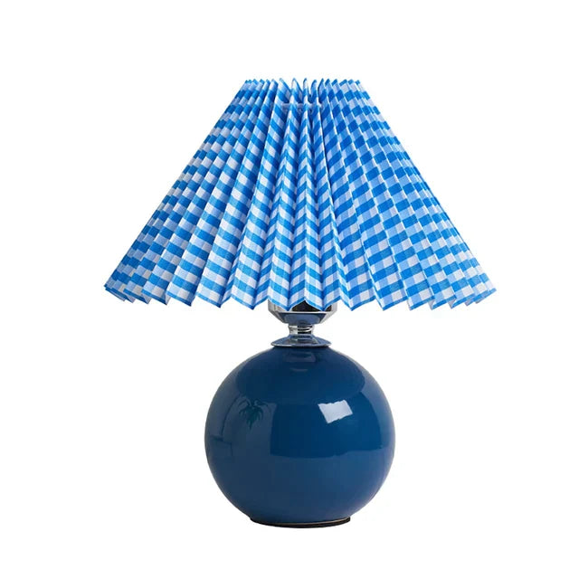 Timeless Lumiere Vintage Table Lamp - Classic Design for Every Room