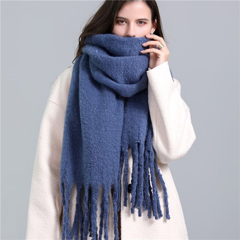 CosyPlaid Scarf – Warm, Trendy Winter Style