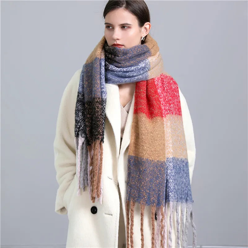 CosyPlaid Scarf – Warm, Trendy Winter Style