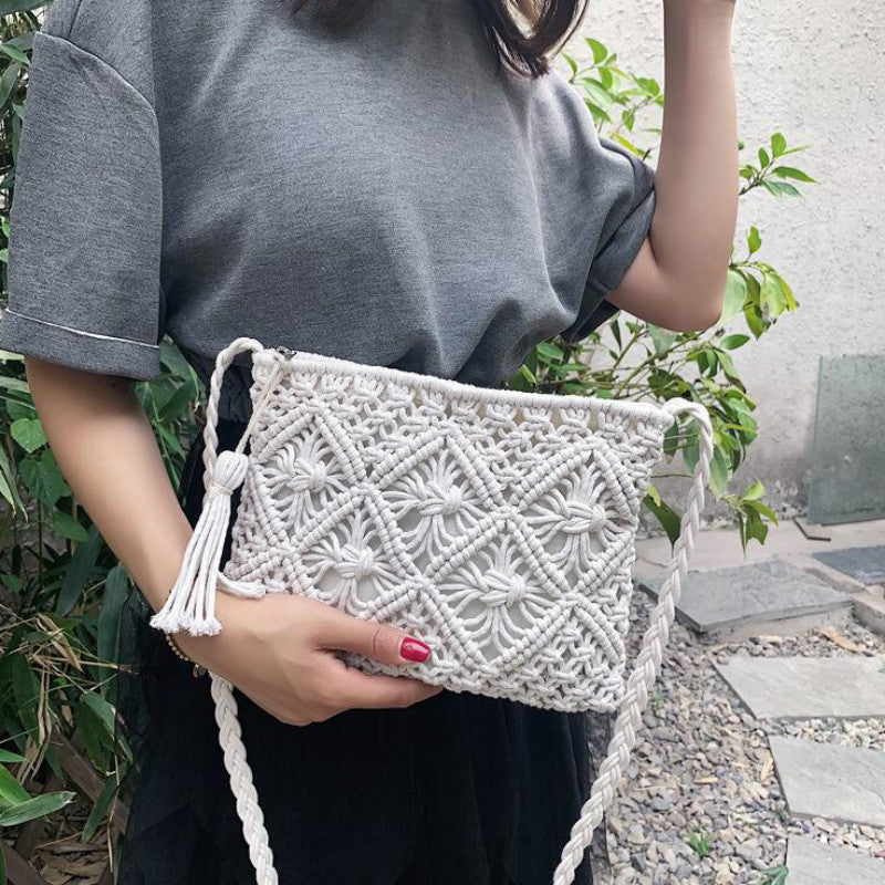 GwenBag – Elegant T woven shoulder bag for summer