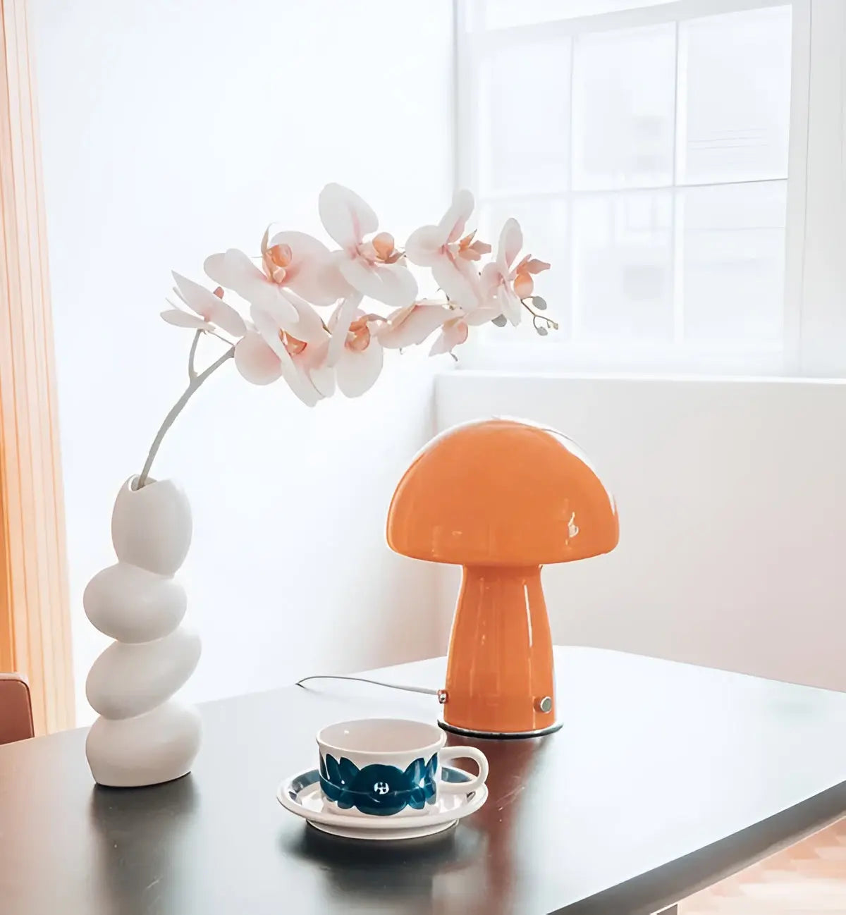 Scandinavian LED Mushroom Lamp - Elegance and Warmth for Your Home