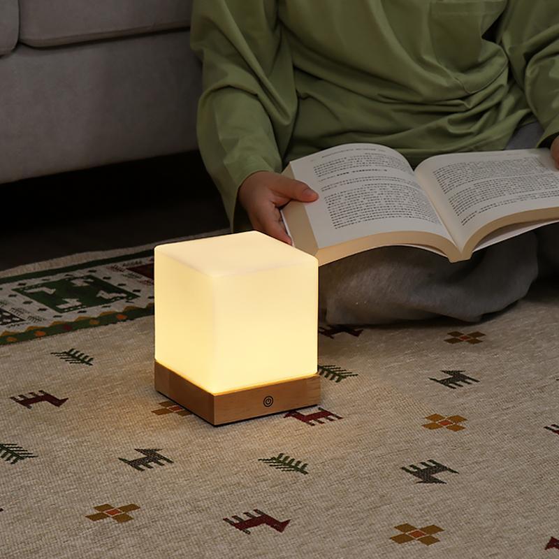 GloedCube Wireless LED Table Lamp – Modern and Energy Efficient