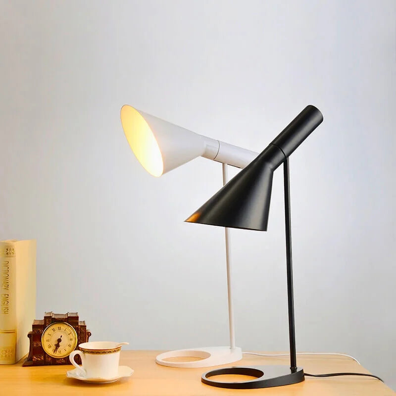 LumiMinimal Table - Elegant LED Table Lamp for Modern Interiors