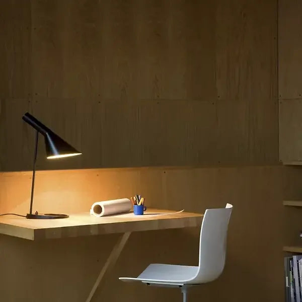 LumiMinimal Table - Elegant LED Table Lamp for Modern Interiors