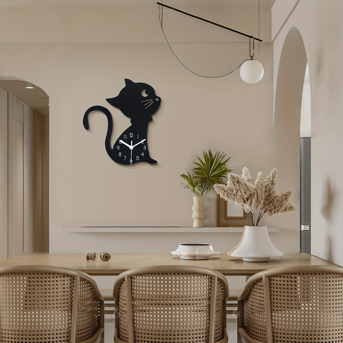 ModernPaws – Unique Cat Wall Clock for Interior Design