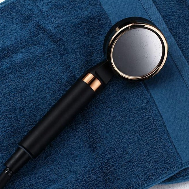 LuxeFlow - Showerhead with Vitamin C and Aroma