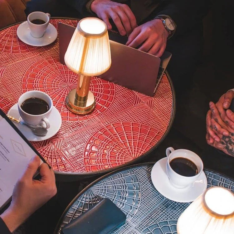 LuxeSilk Thread Lamp - Elegant Wireless Table Lamp for Atmospheric Rooms