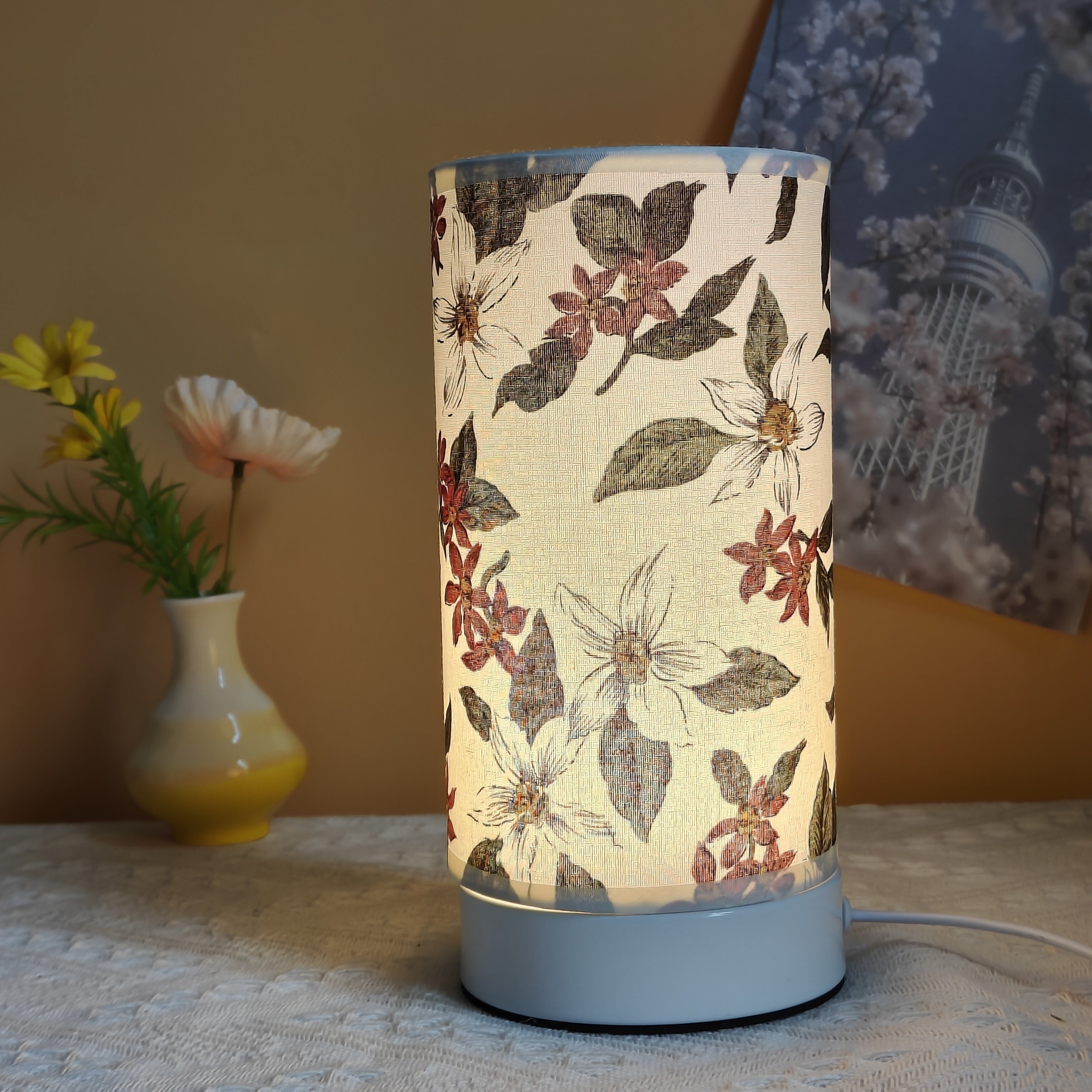 WoodGlow – Kreativ LED Bordslampa i Trä