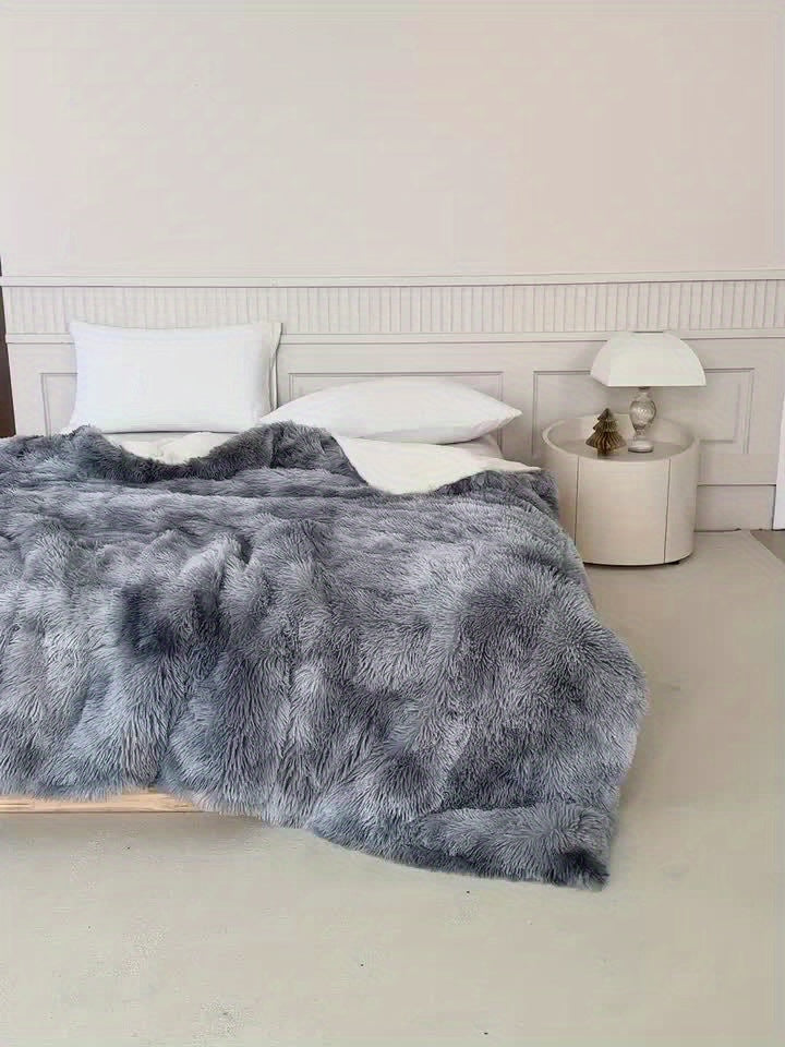 Luxe Thick Lambskin Throw for Warmth and Elegance