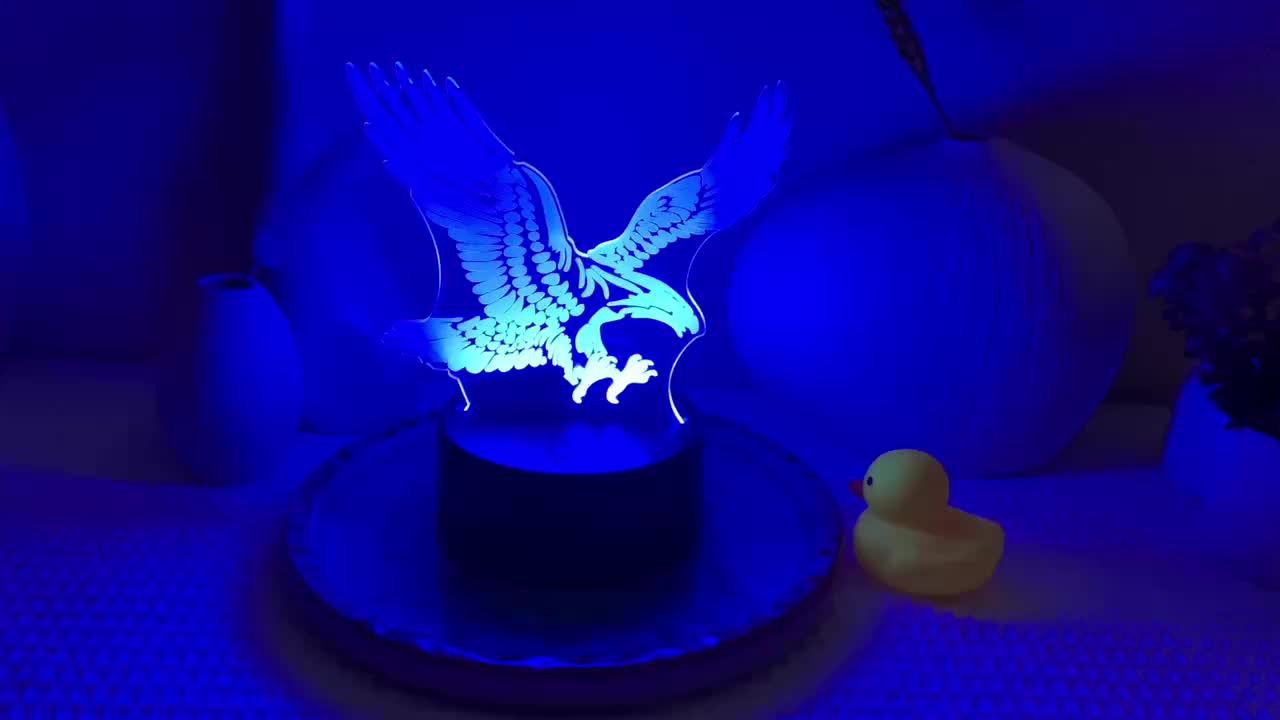 EagleLight – 3D LED Night Light with Colors and Touch