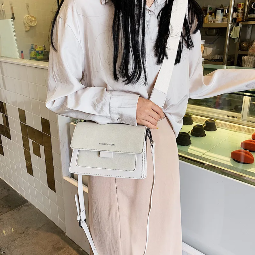 KristelBag - Stylish Crossbody Bag with Flip Opening