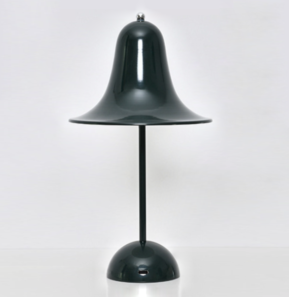 Classic Cap Wireless Table Lamp - Timeless Design and Long-Lasting Battery