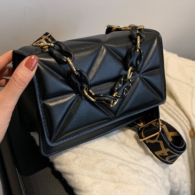 Savannah Chic - Padded Designer Handbag
