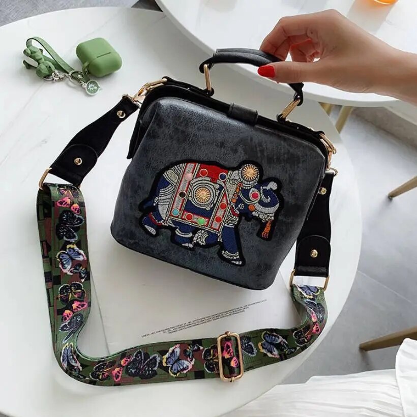 RoxyBag - Luxury Crossbody Bag with Unique Style
