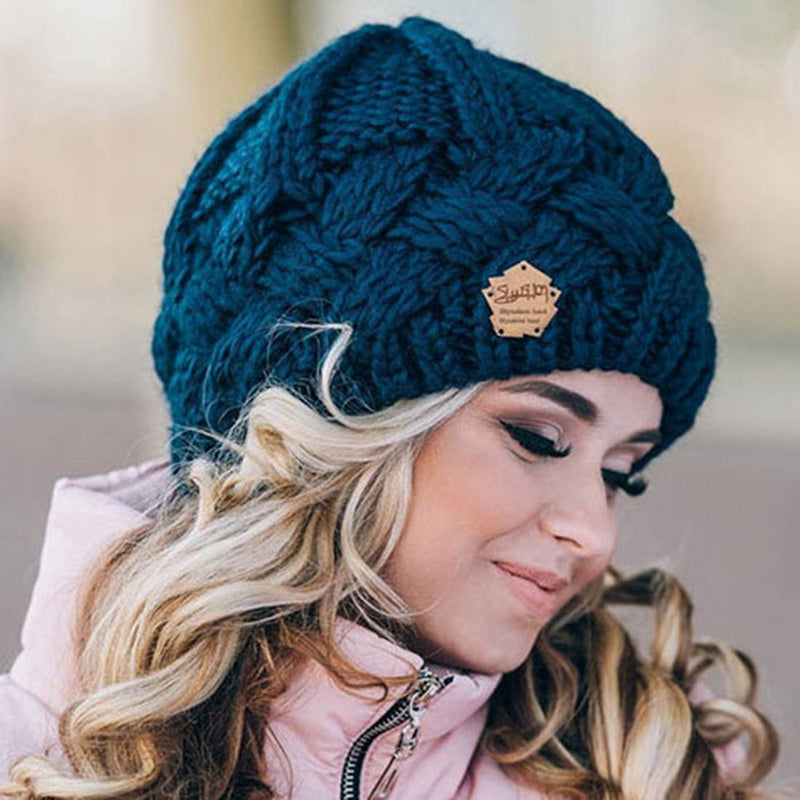 CozyKnit Beanie - Trendy Winter Hat for Style and Warmth