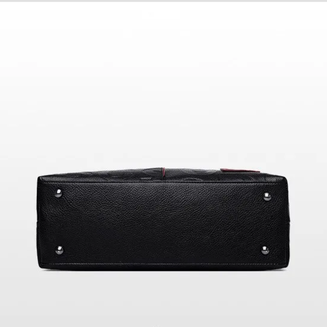 Kaye Tote – Stylish and Spacious Handbag