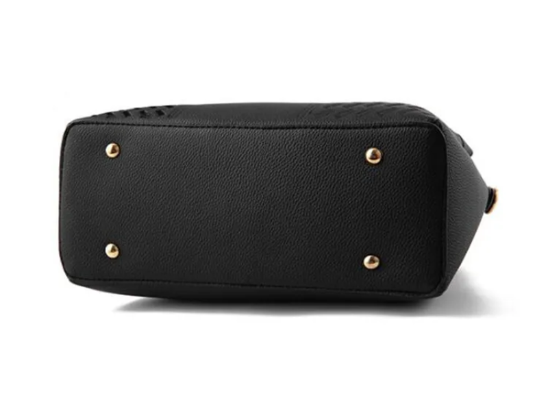 KlaireCrossbody – Elegant and Stylish Handbag