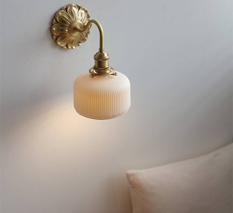 Timeless Elegance - Luxurious Brass Wall Lamp for Stylish Interiors