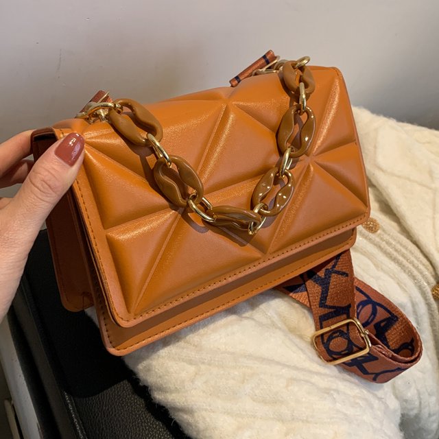 Savannah Chic - Padded Designer Handbag