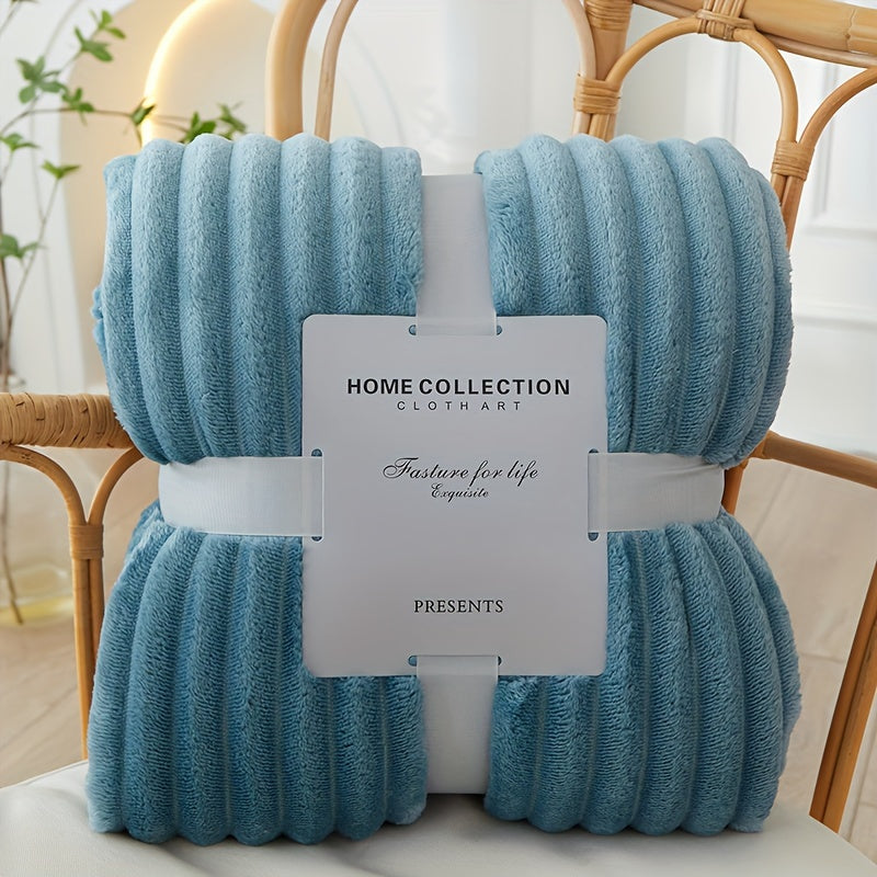 Luxe Flannel Polyester Blanket – Ultimate Comfort & Warmth