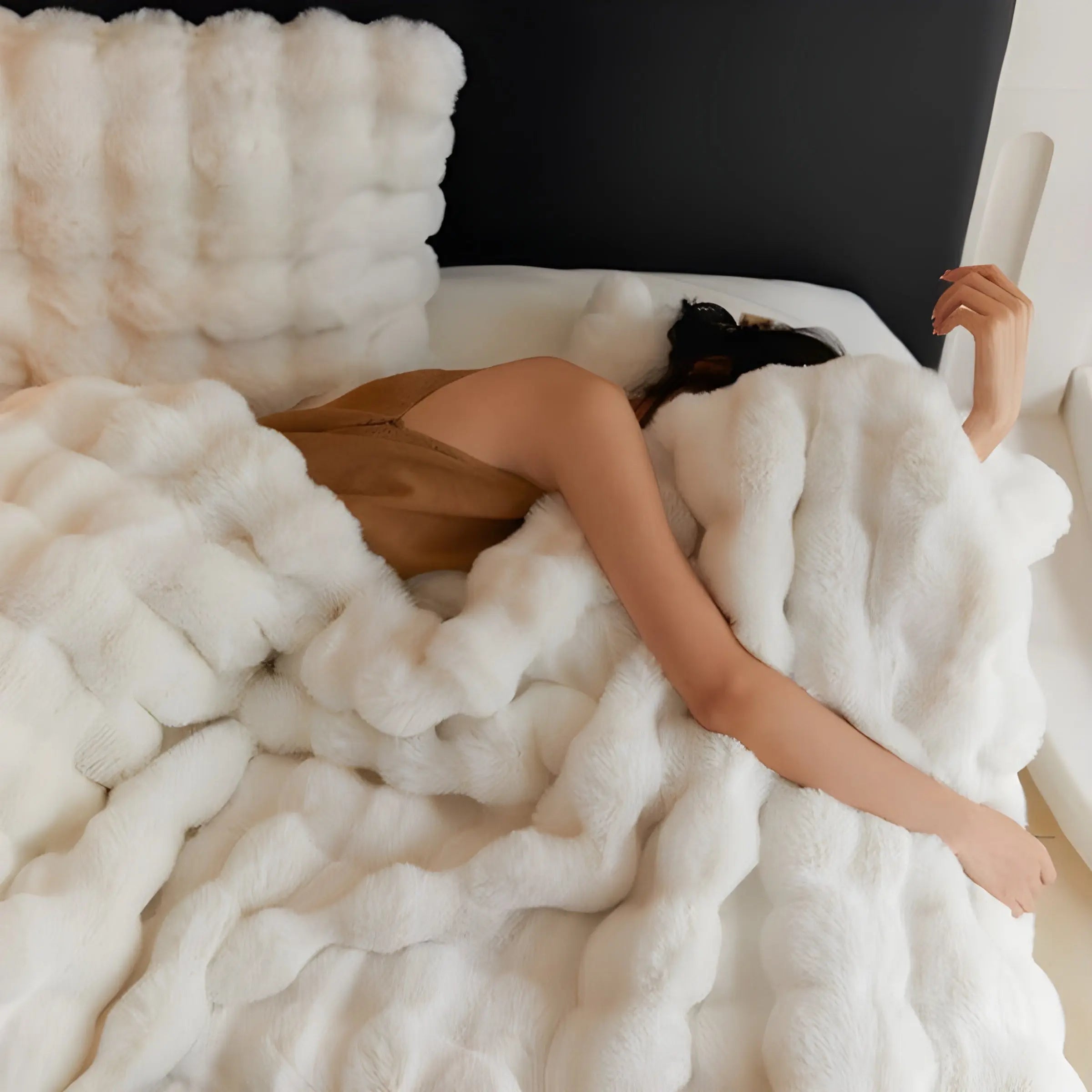 Luxurious Fluff Bubble - Blanket for Ultimate Comfort