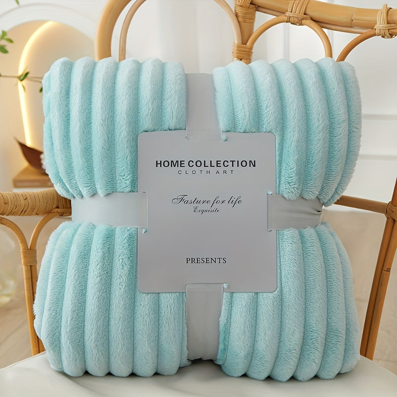 Luxe Flannel Polyester Blanket – Ultimate Comfort & Warmth