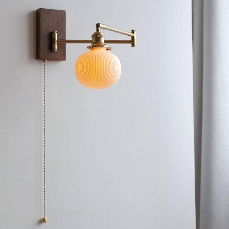 ChicGlow - Elegant Wall Lamp in Wood and Ceramic