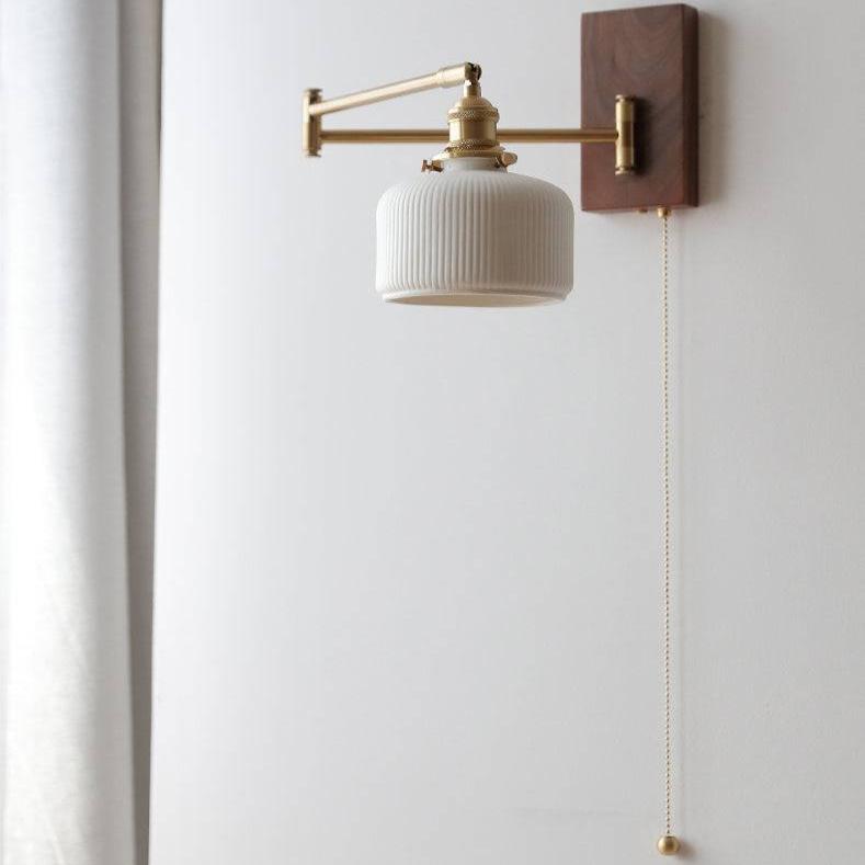 ChicGlow - Elegant Wall Lamp in Wood and Ceramic