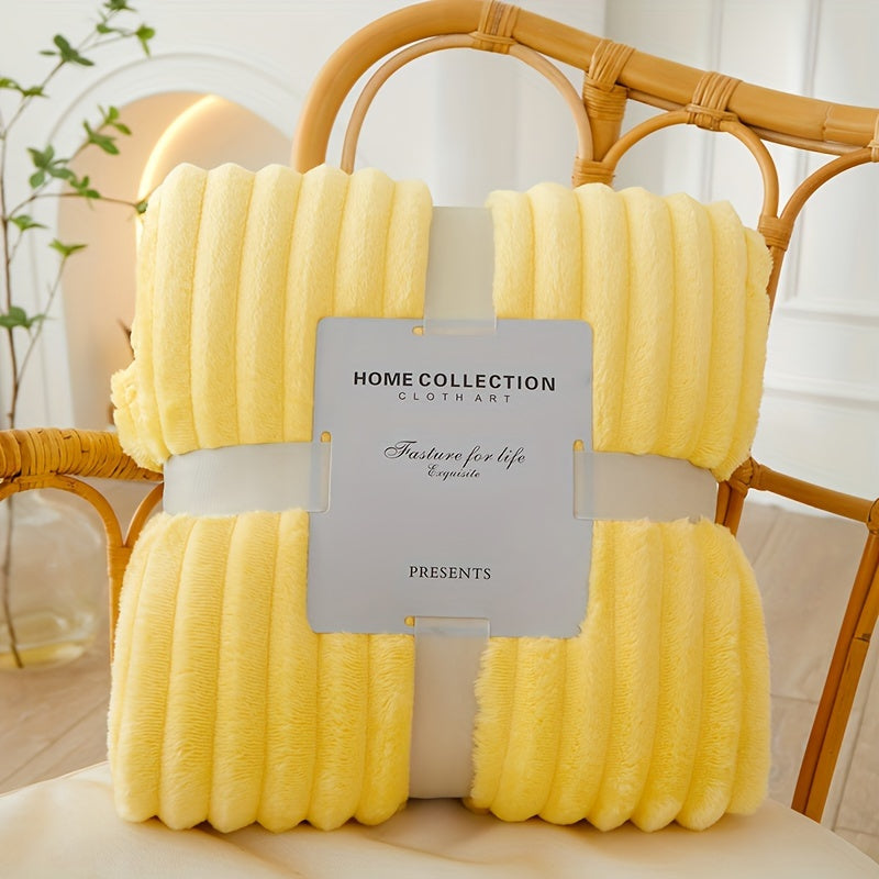 Luxe Flannel Polyester Blanket – Ultimate Comfort & Warmth