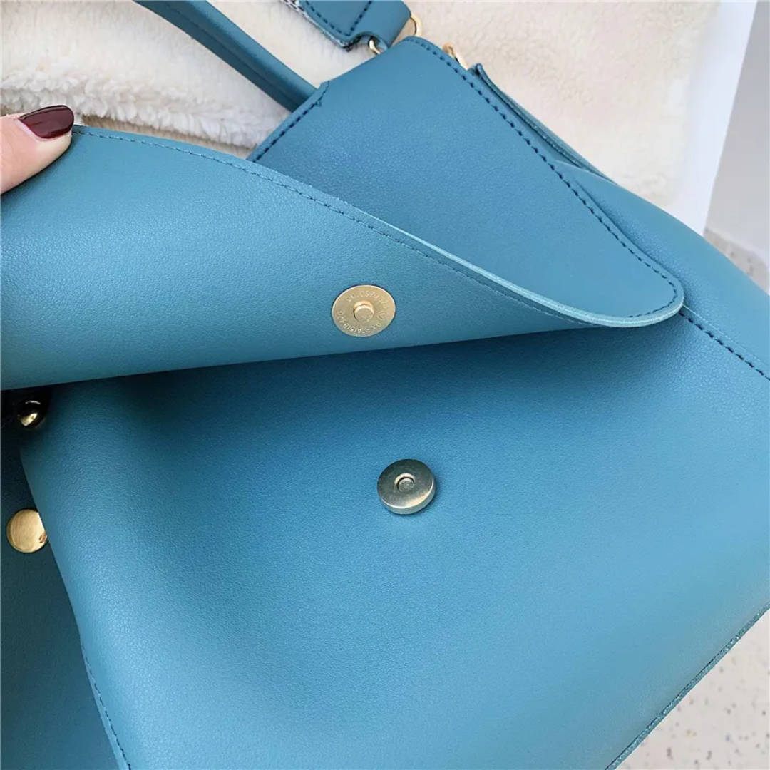 Karen Messenger - Fashionable and Practical Shoulder Bag