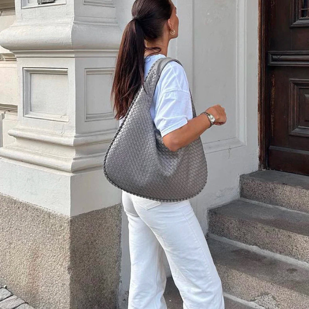WeaveLux Bag - Elegant Dustpan with Space