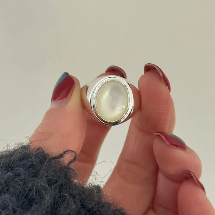Isla Pinctada Albina Ring in Sterling Silver