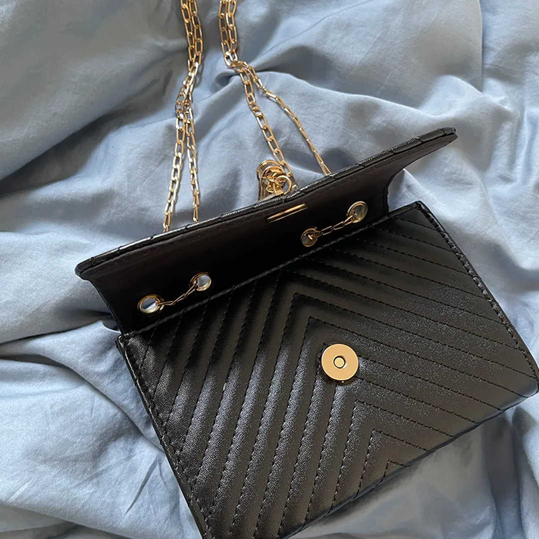 Jannete Luxe Handbag – Timeless Elegance for Every Occasion
