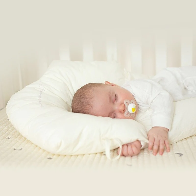 DreamNest – Hypoallergenic Baby Sleeping Pillow for Comfort