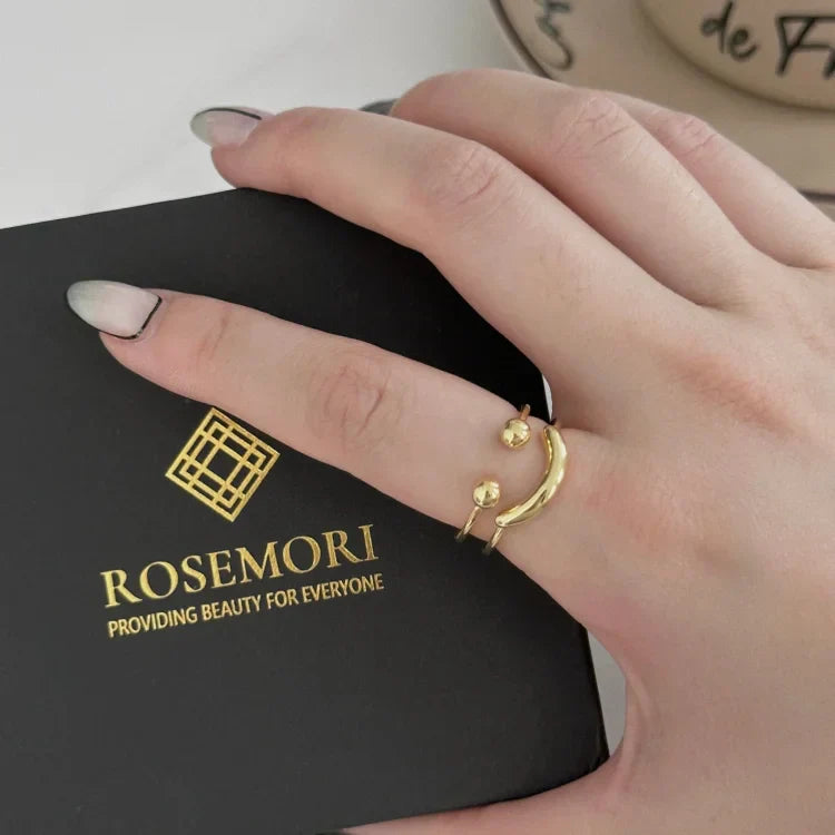Mila - Adjustable Smile Face Ring