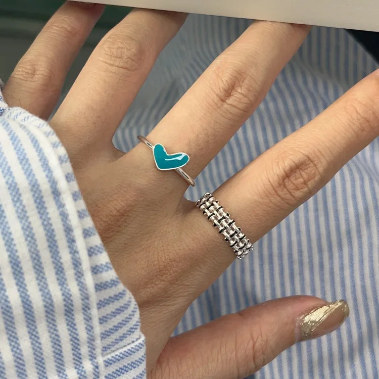 Refined Silver Heart Ring with Captivating Blue Drop – Ameline Collection