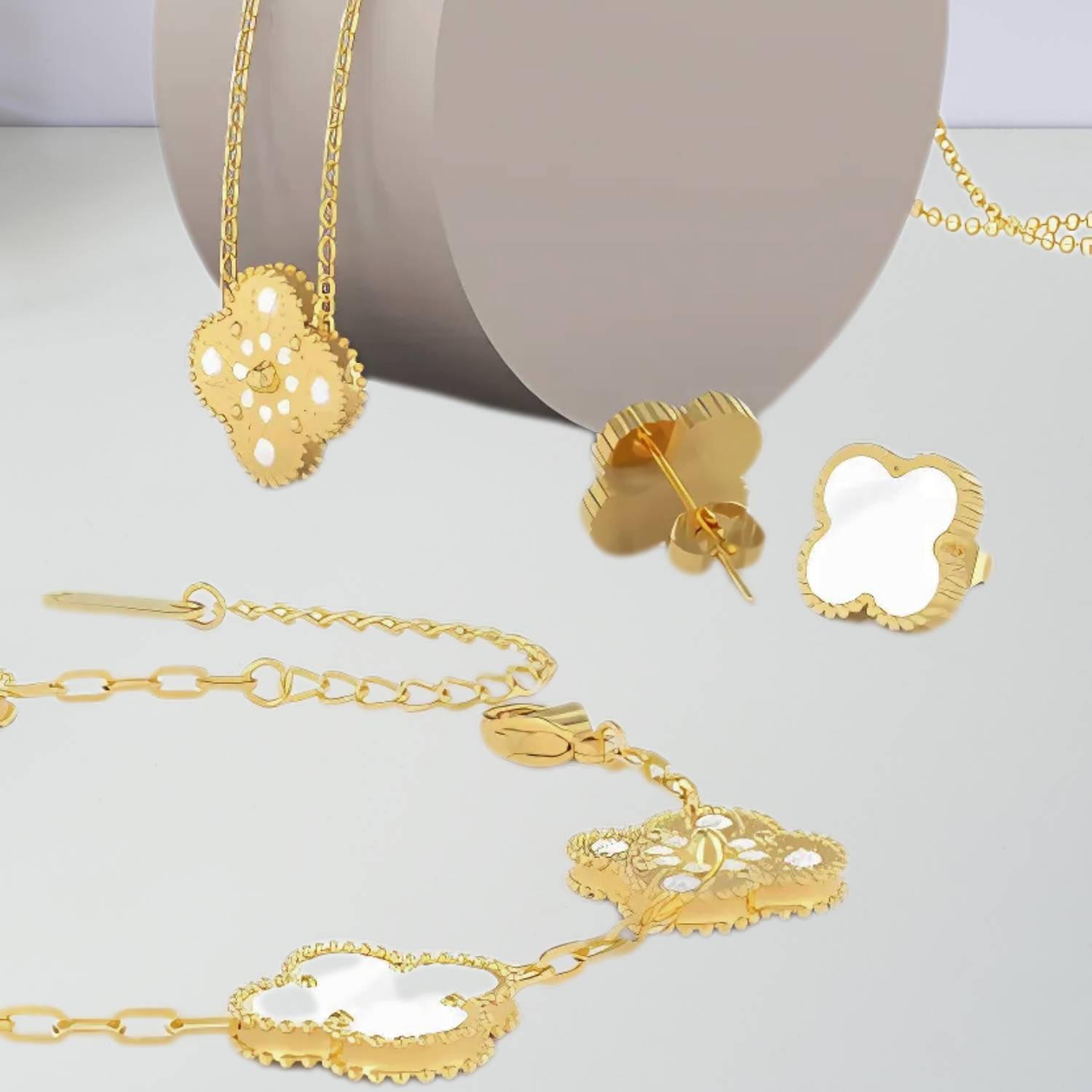 GoldenClove Jewelry Set - Elegant Clover Necklace, Bracelet & Earrings