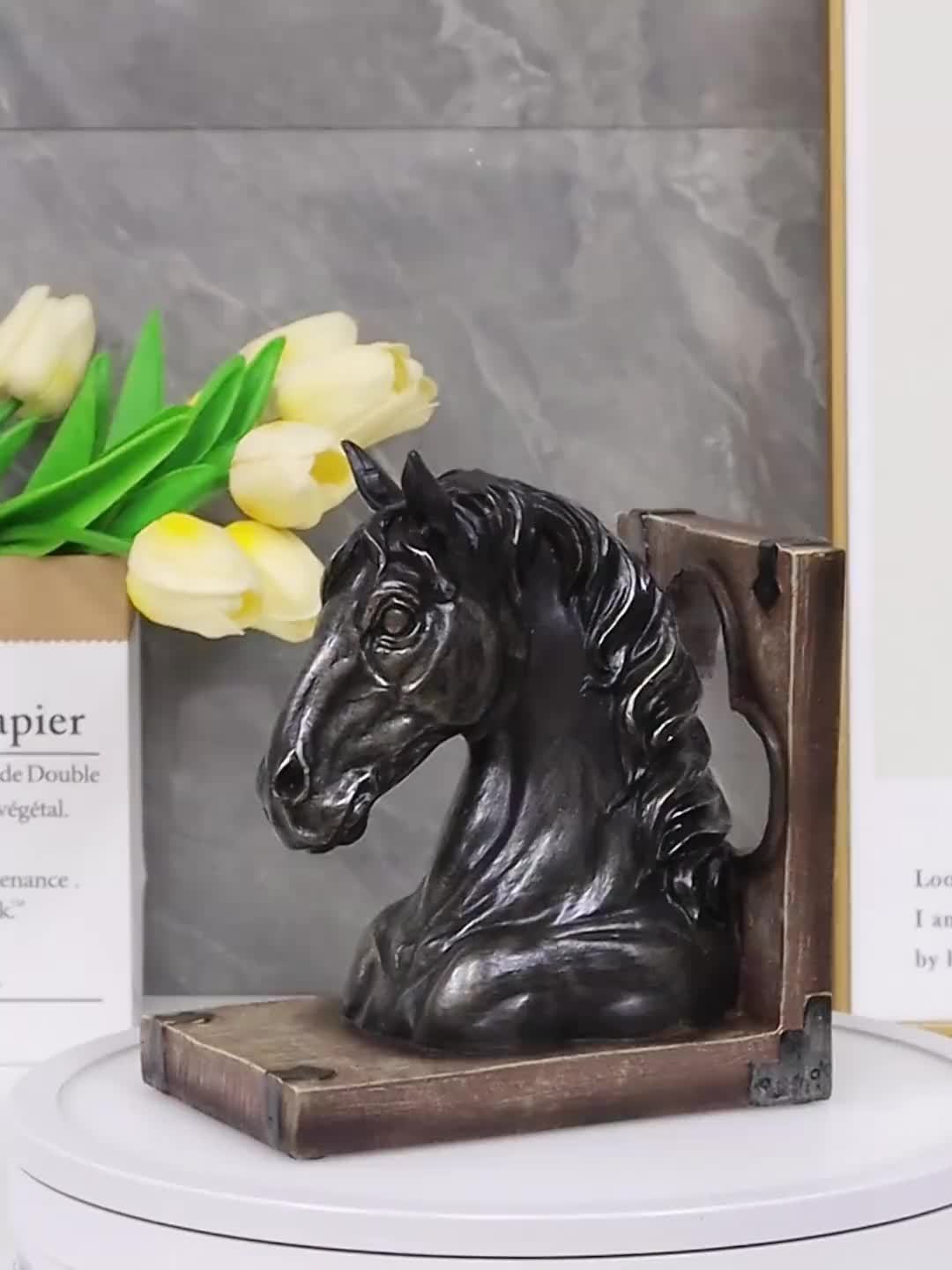 Horse Head - Stylish Animal Shaped Bookend