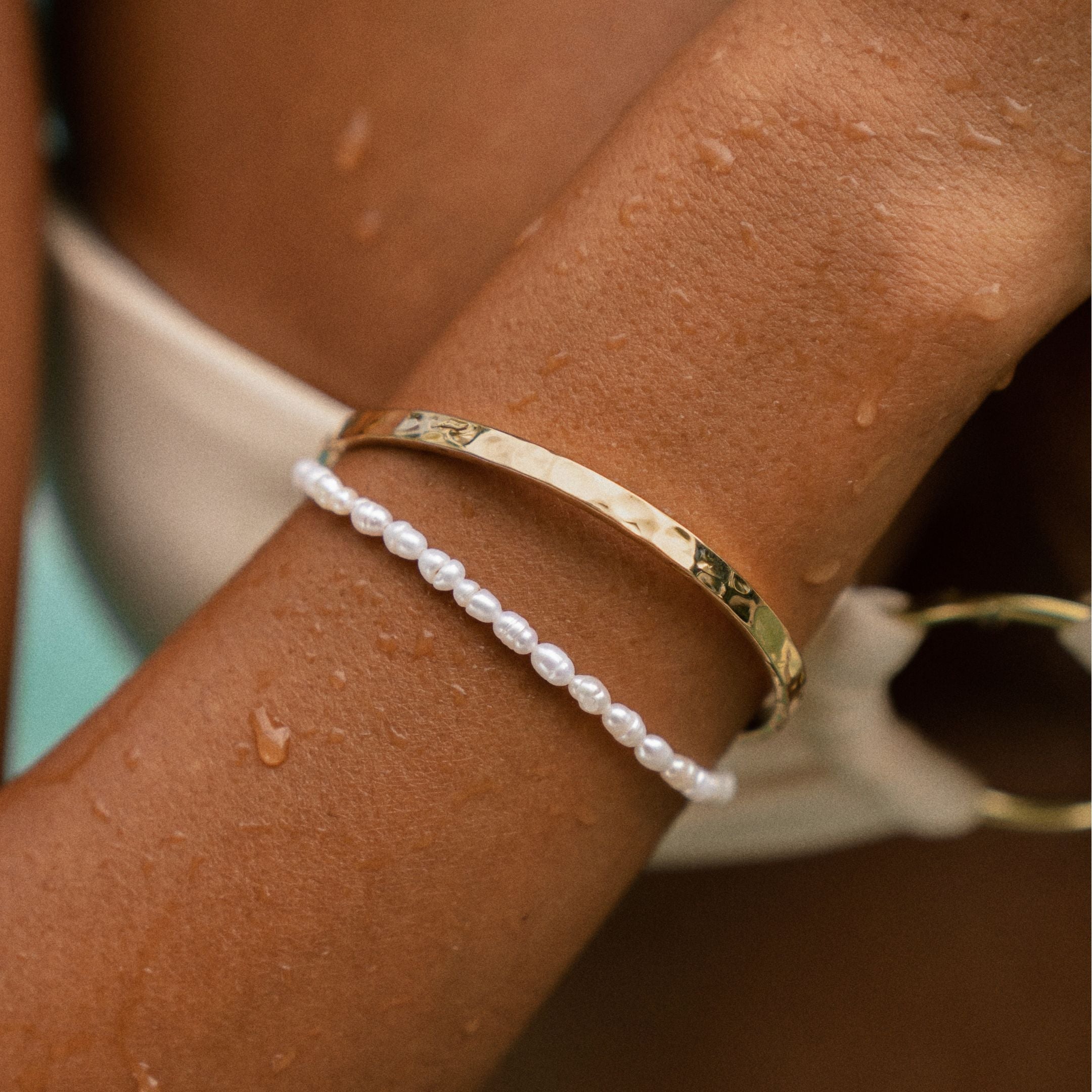 Elegant Bracelet with Beautiful Freshwater Pearls - Marina Collection