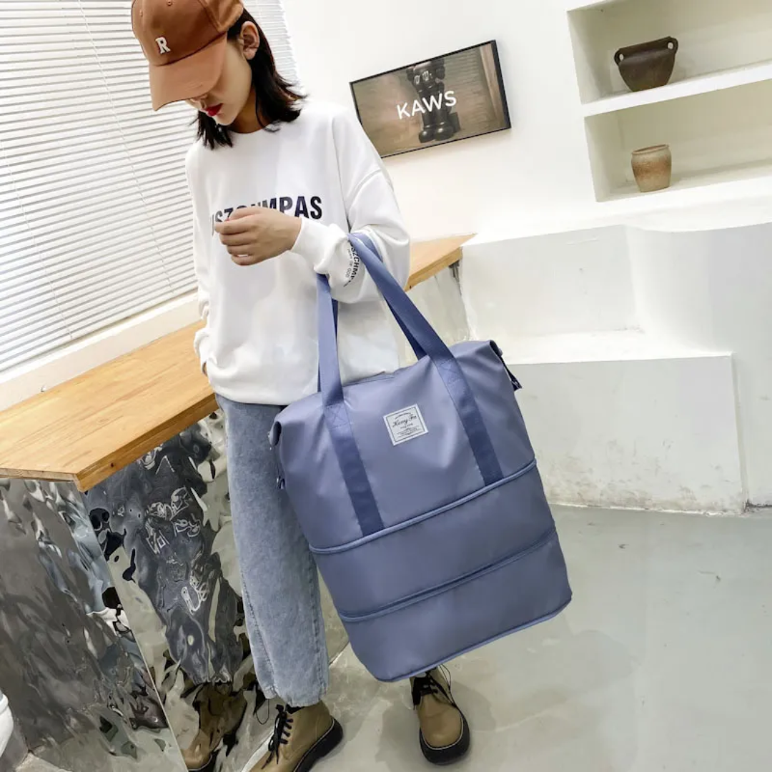 Gabbie Suitcase - Durable and Expandable