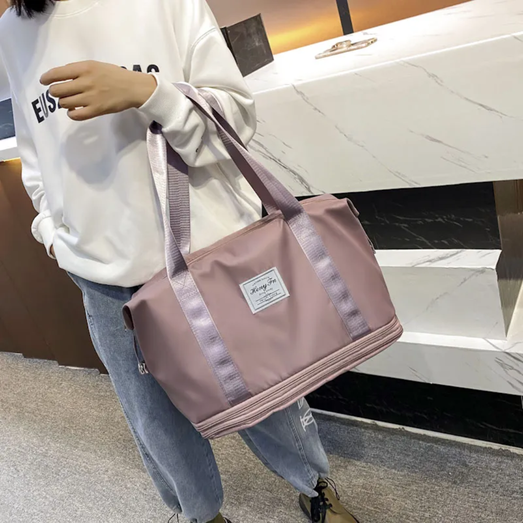 Gabbie Suitcase - Durable and Expandable