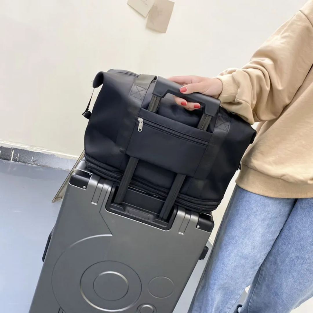 Gabbie Suitcase - Durable and Expandable