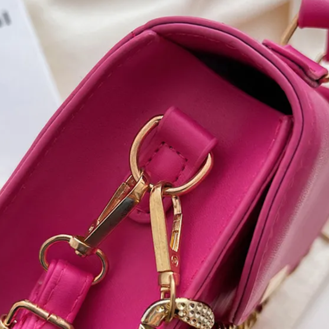 GemmaBag – Elegant Chain Handbag for a Night Out