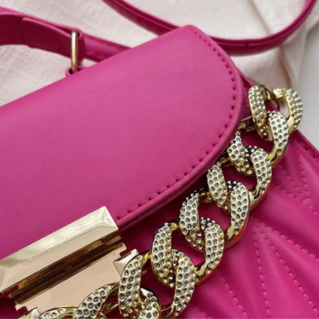 GemmaBag – Elegant Chain Handbag for a Night Out