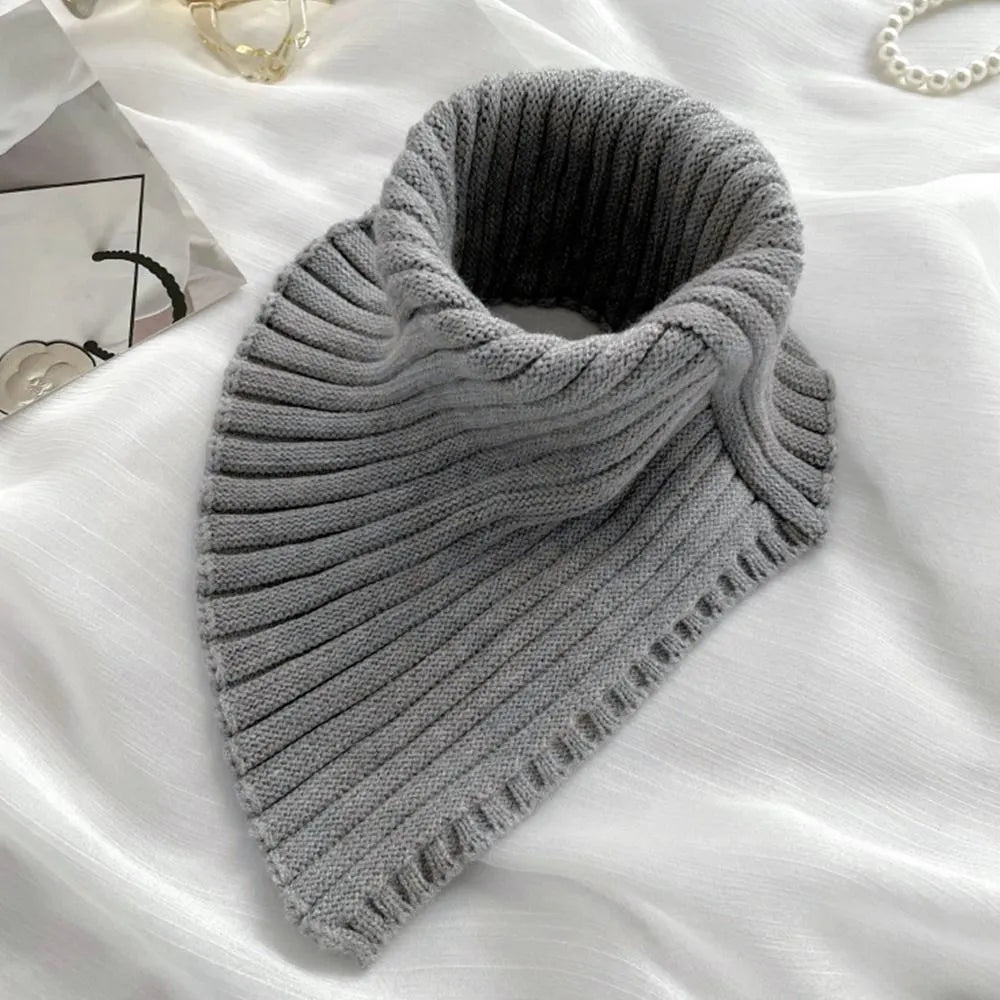 CosyWrap Scarf - Stylish and Warm Winter Accessory