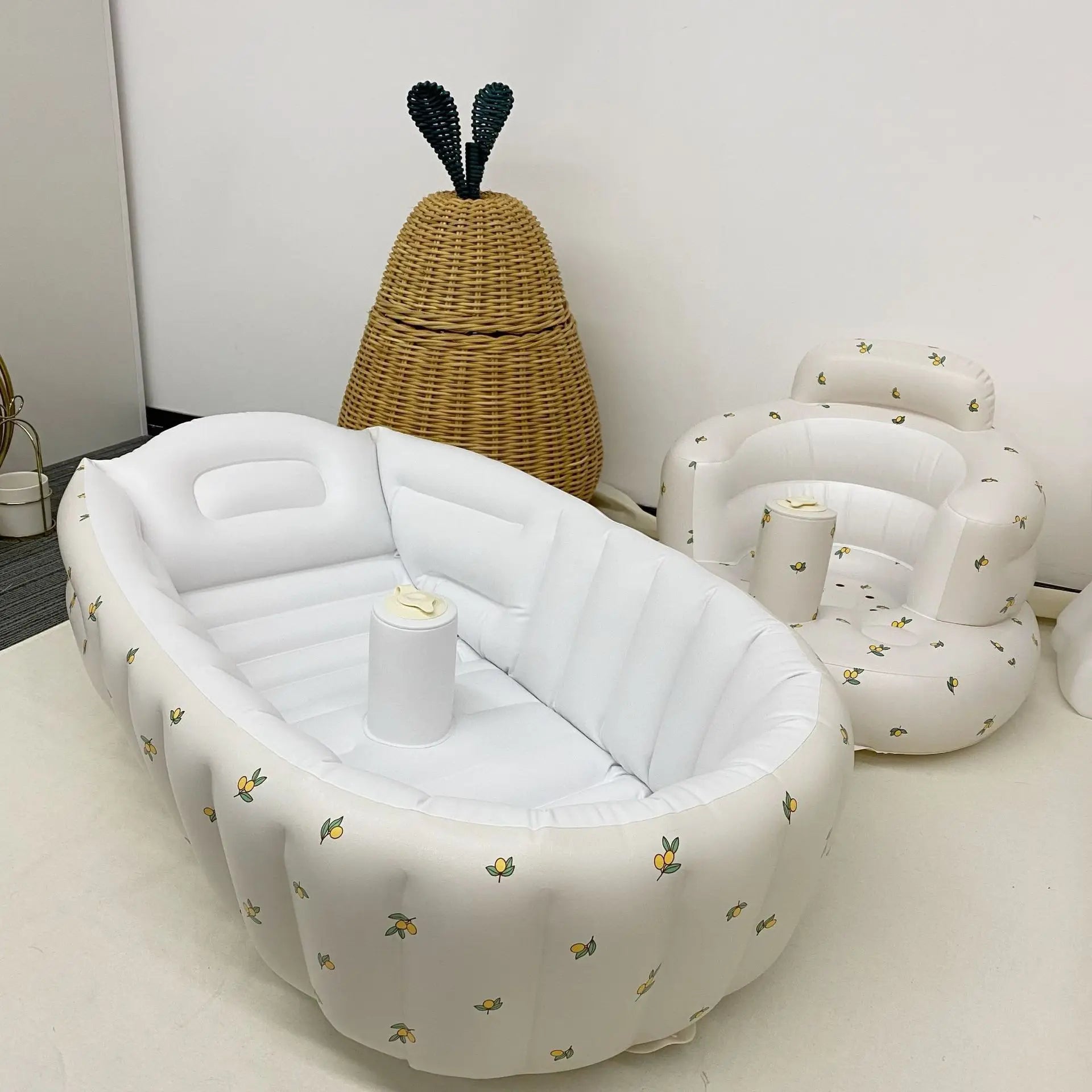 Blow Up Baby Bad™ - Uppblåsbar och Säkert Babybad för Inomhus och Utomhus